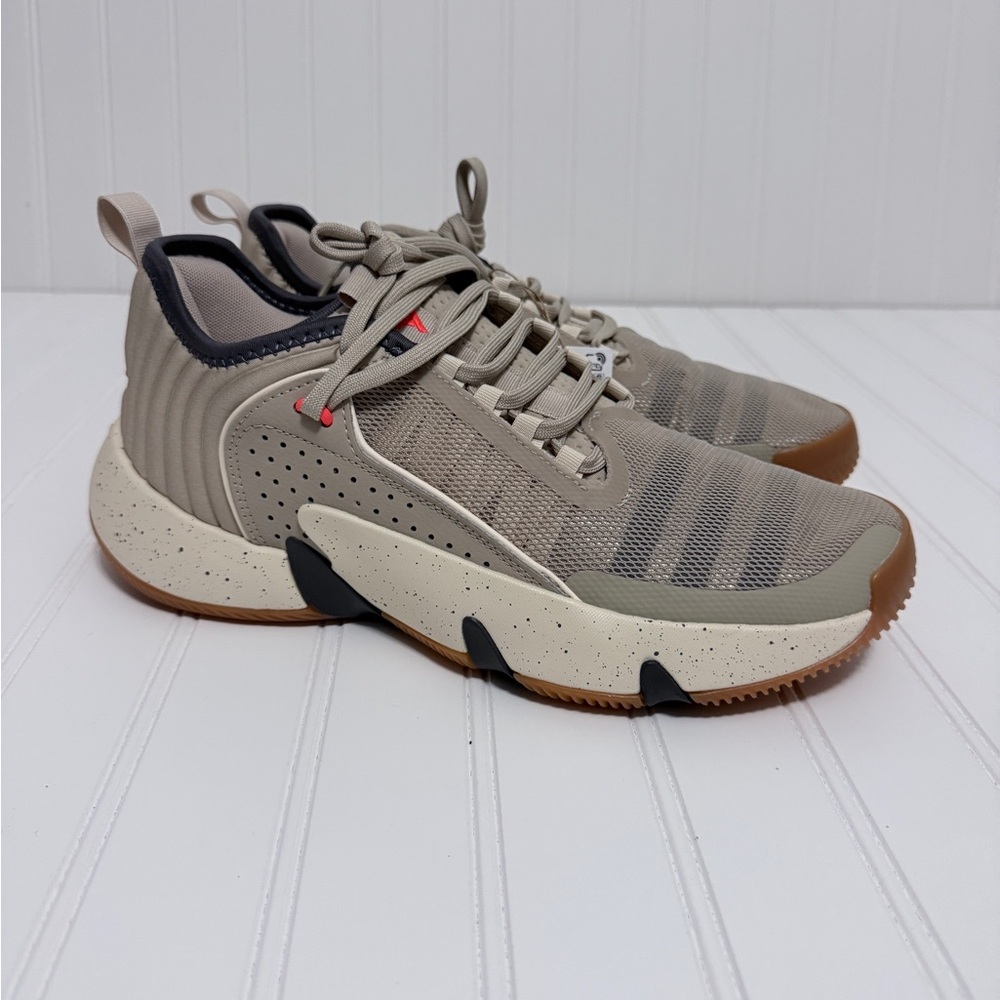 Adidas Trae Young Unlimited Basketball Shoes Mens Size 8 Beige New